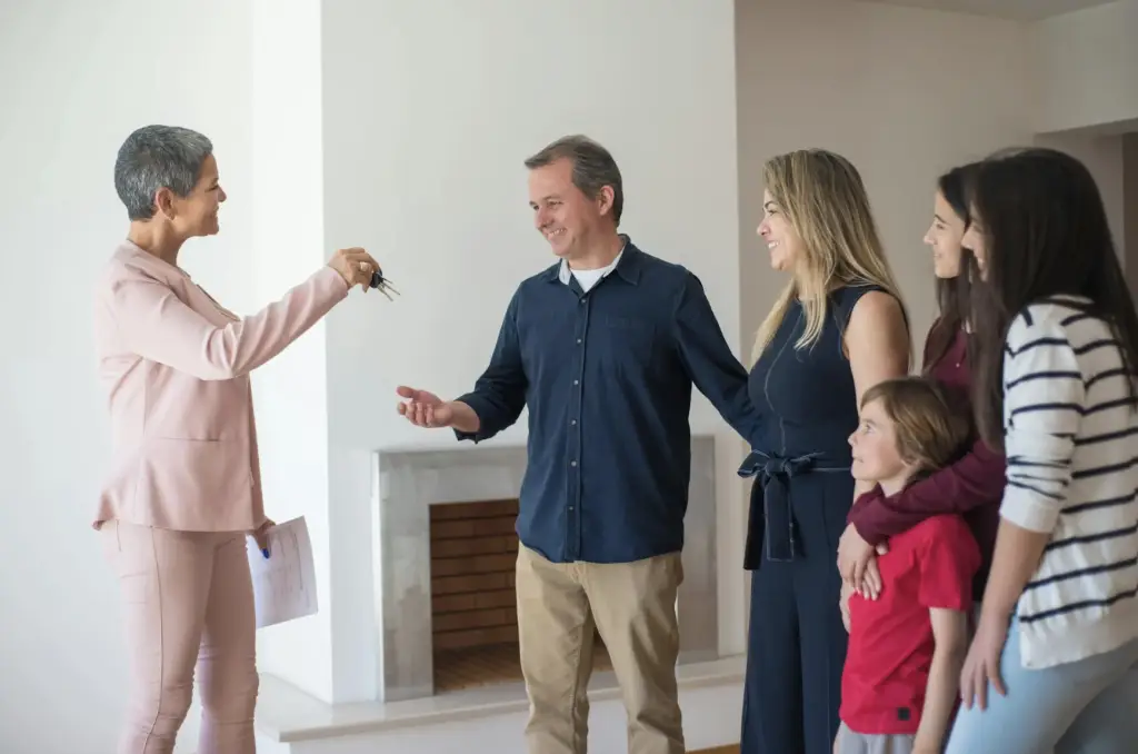 New House, Happy family